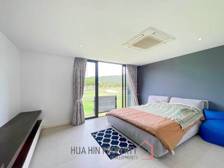 Black Mountain : 4 Story 3 Bedroom Townhouse