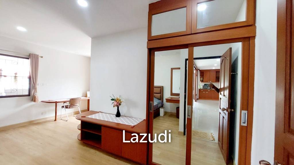 3 Bedrooms 3 Bathrooms 300 SQ.M Boss Village