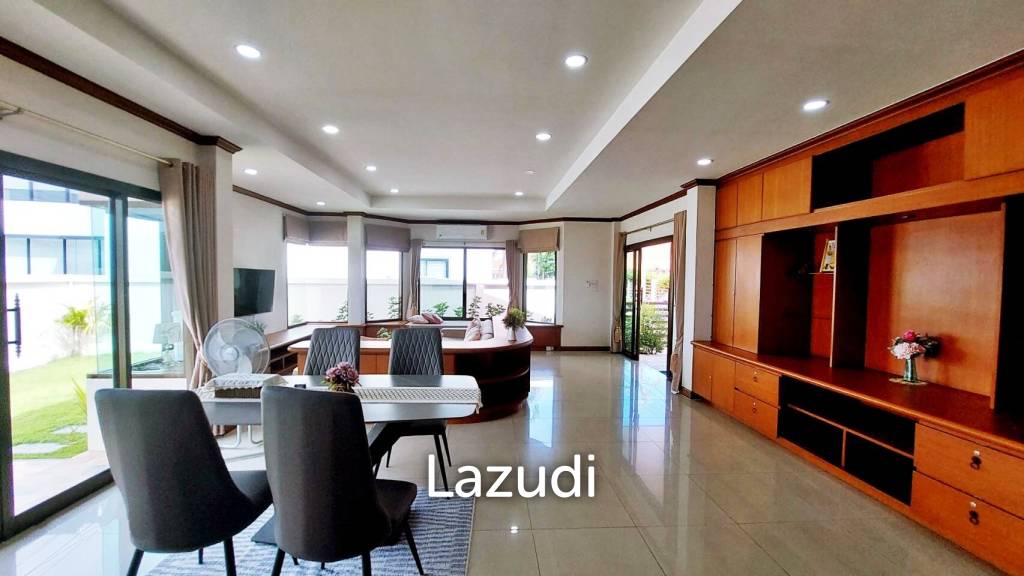 3 Bedrooms 3 Bathrooms 300 SQ.M Boss Village