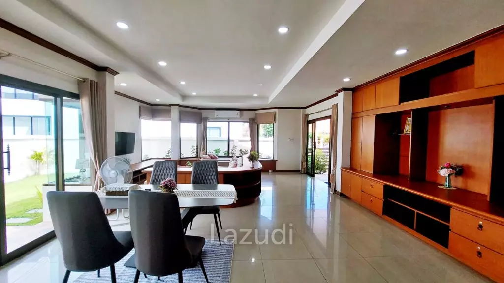3 Bedrooms 3 Bathrooms 300 SQ.M Boss Village