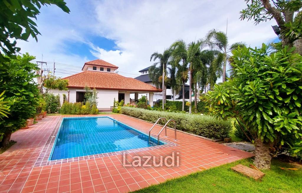 3 Bedrooms 3 Bathrooms 300 SQ.M Boss Village