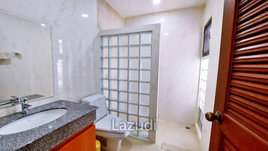 3 Bedrooms 3 Bathrooms 300 SQ.M Boss Village