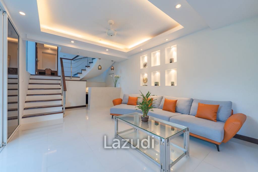 Stunning 4 Bedroom Seaview Villa in Patong