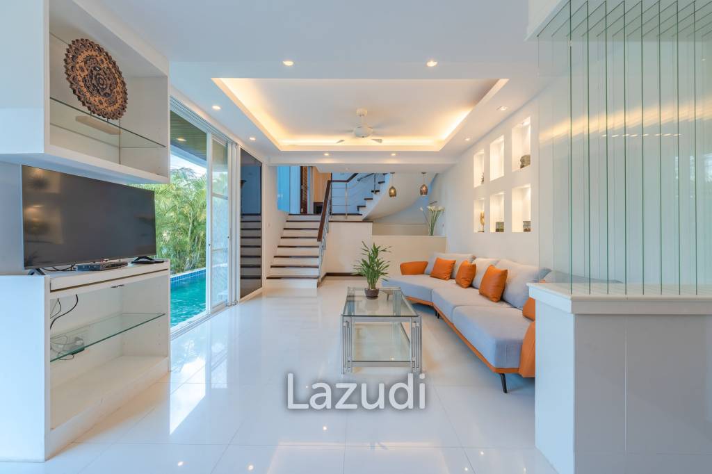 Stunning 4 Bedroom Seaview Villa in Patong