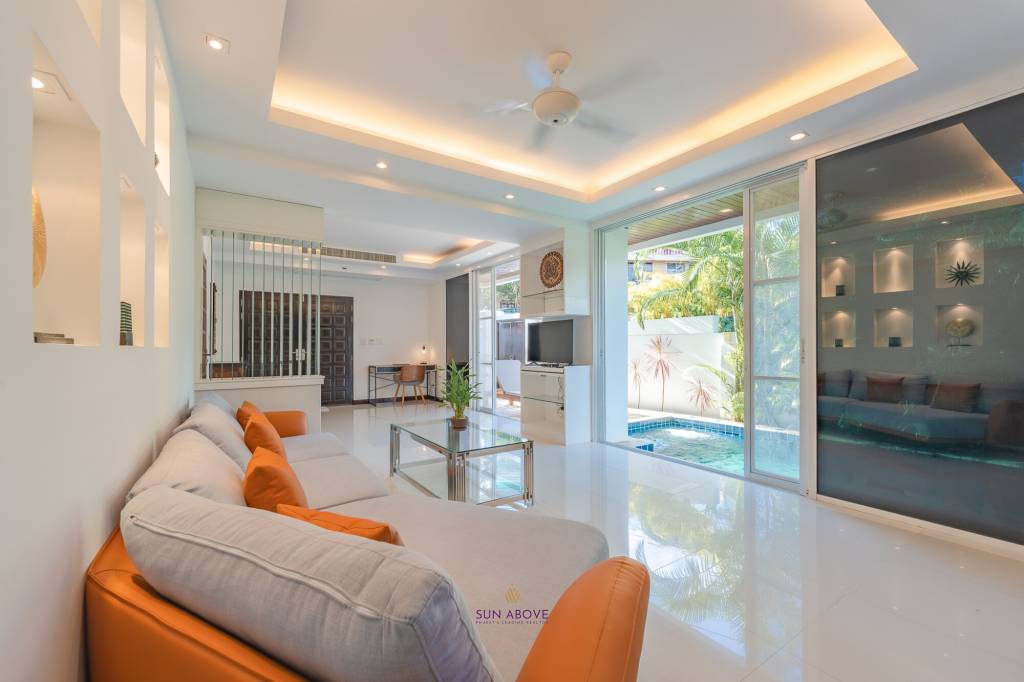 Stunning 4 Bedroom Seaview Villa in Patong