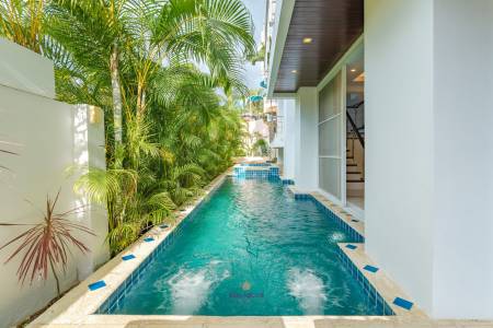 Stunning 4 Bedroom Seaview Villa in Patong