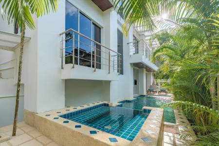 Stunning 4 Bedroom Seaview Villa in Patong