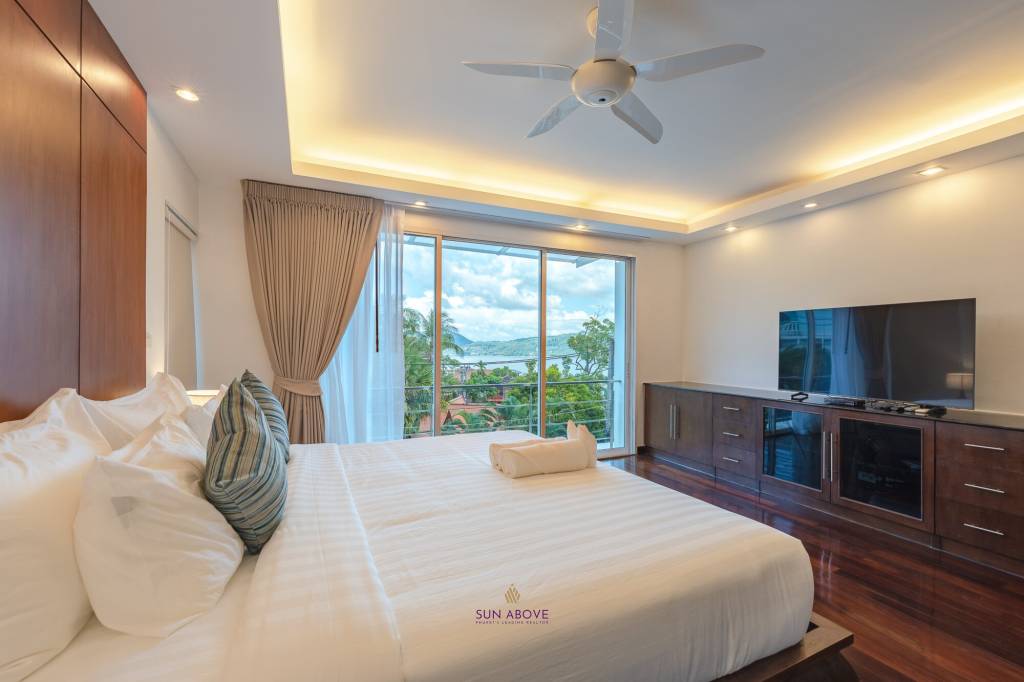 Stunning 4 Bedroom Seaview Villa in Patong