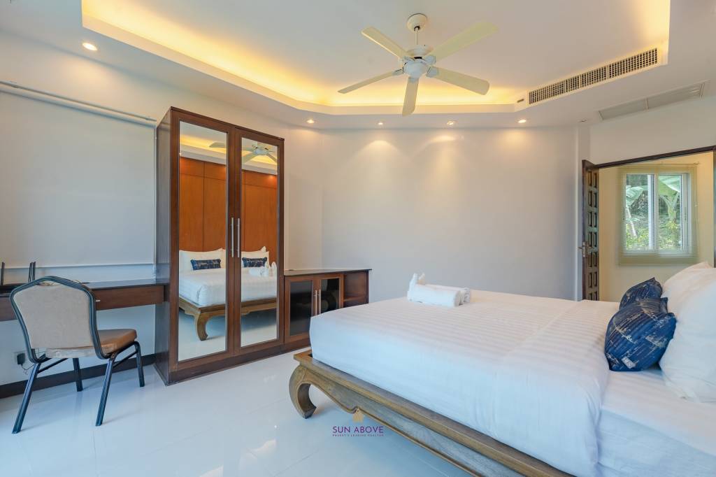 Stunning 4 Bedroom Seaview Villa in Patong