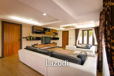 Stunning 5 Beds House in the heart of Naiharn.