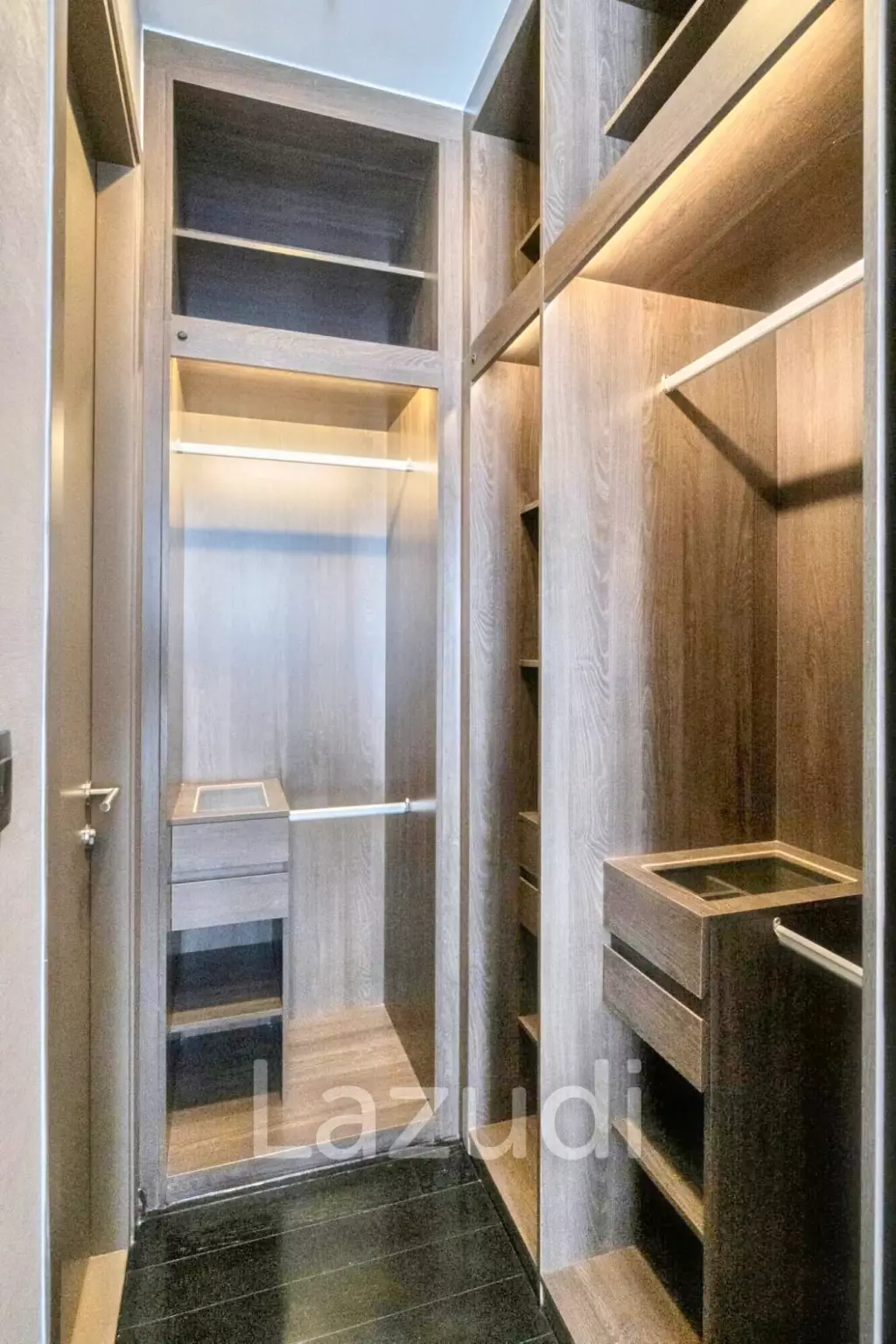 1 Bed 1 Bath 33 SQ.M Park Origin Thonglor