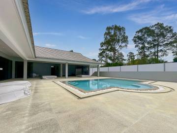 Brand New Spacious Pool Villa in Bophut