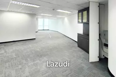 Office space for rent in Silom