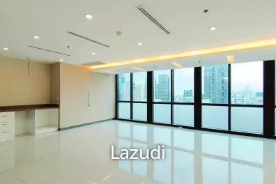 Office space for rent in Silom