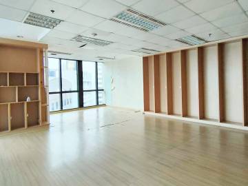 Office space for rent in Silom