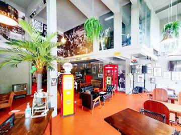 Takeover Price: 1.5 Million Baht - Prime Chill Lounge & Bar for Sale in Ekamai, Bangkok