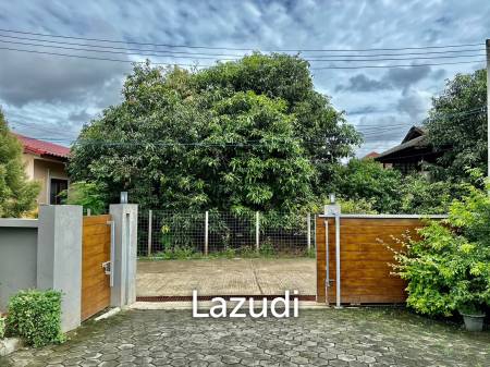 modern 4 bedroom family home close to ping river