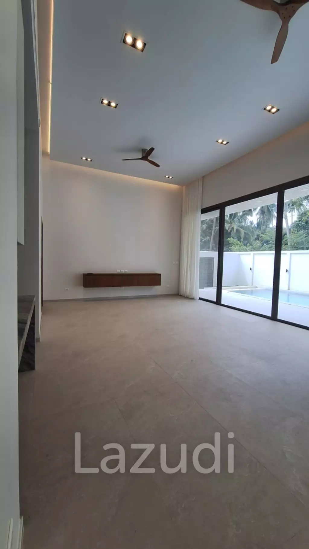 3 Bed 3 Bath 274 SQ.M Paradise Spring Villas