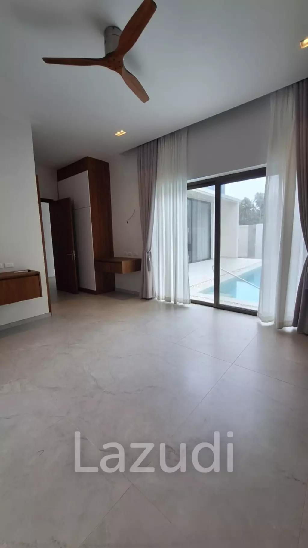 3 Bed 3 Bath 274 SQ.M Paradise Spring Villas