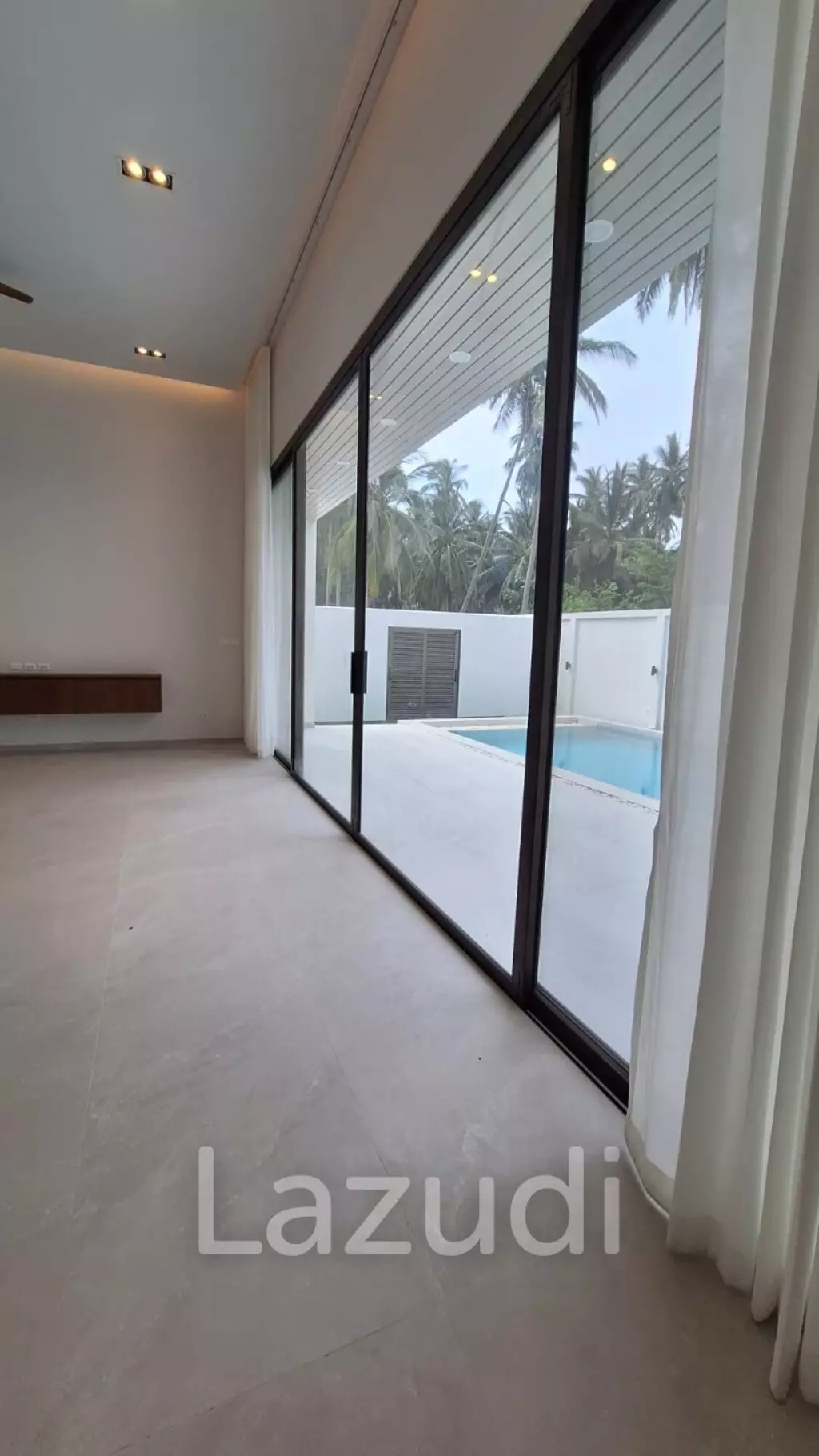 3 Bed 3 Bath 274 SQ.M Paradise Spring Villas