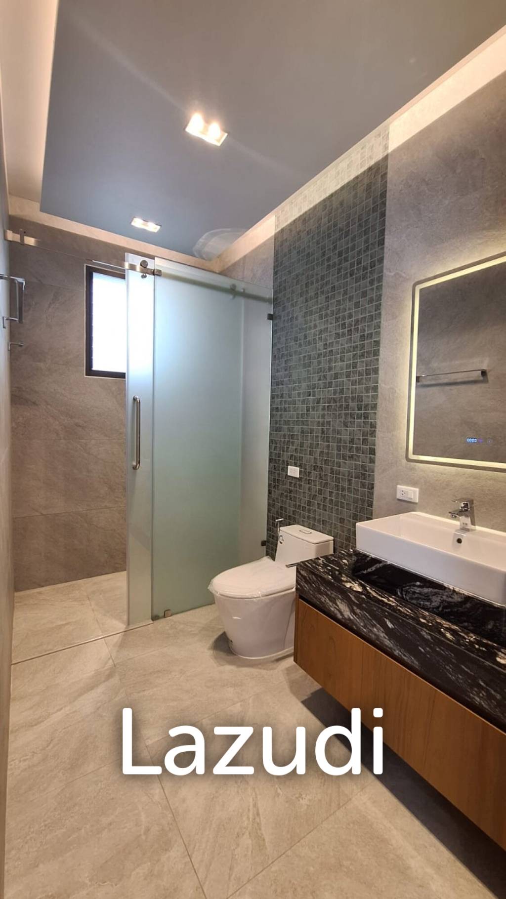 3 Bed 3 Bath 274 SQ.M Paradise Spring Villas