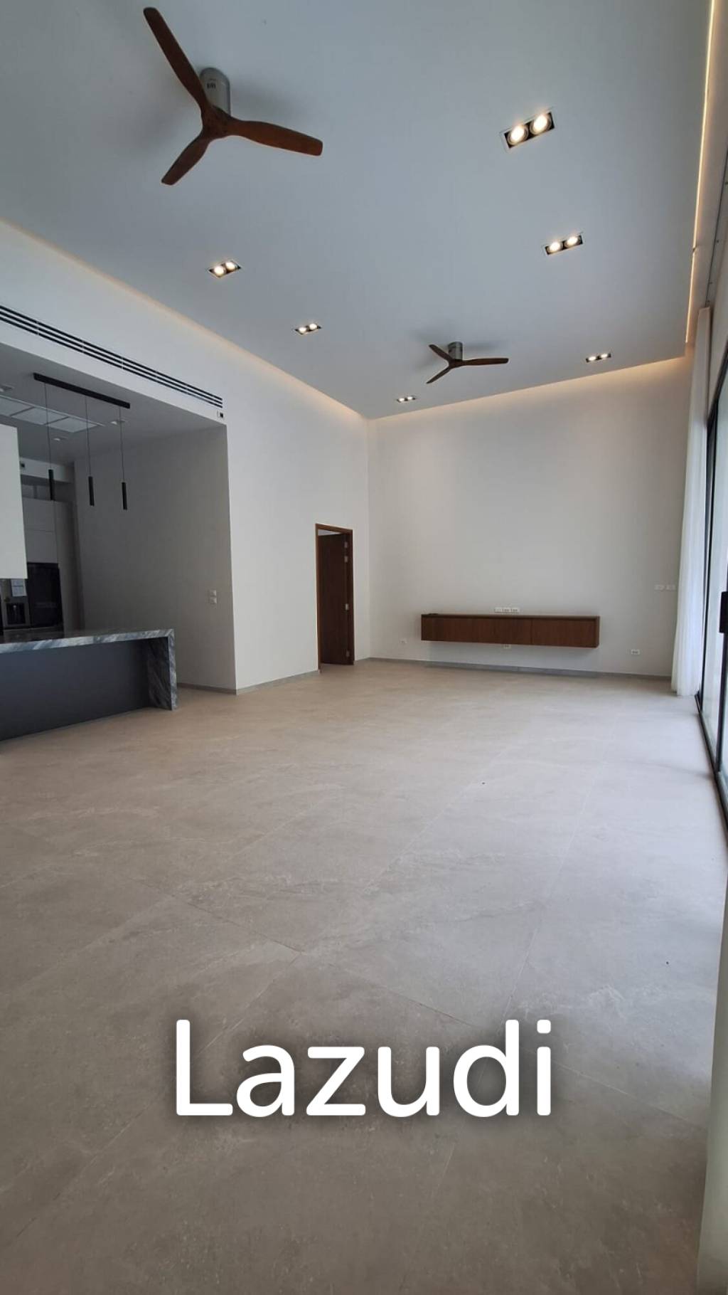 3 Bed 3 Bath 274 SQ.M Paradise Spring Villas