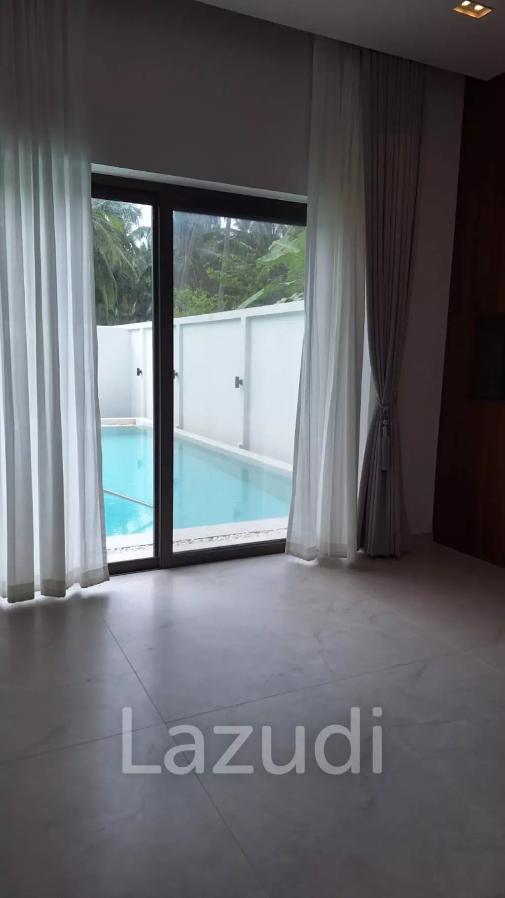 3 Bed 3 Bath 274 SQ.M Paradise Spring Villas