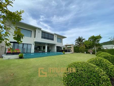 Freehold 2 Story Luxury Pool Villa For Sale on Black Mountain