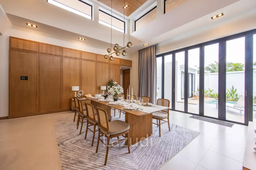 3 Bed 4 Bath 274.1 SQ.M Monetaria Villas