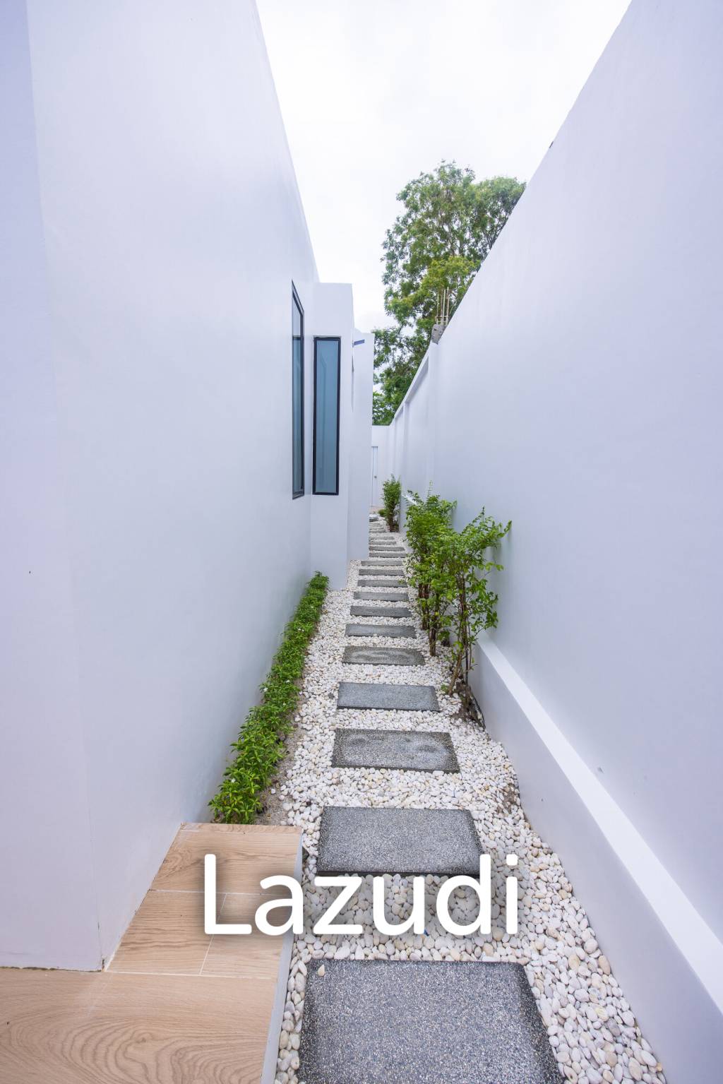 3 Bed 4 Bath 274.1 SQ.M Monetaria Villas
