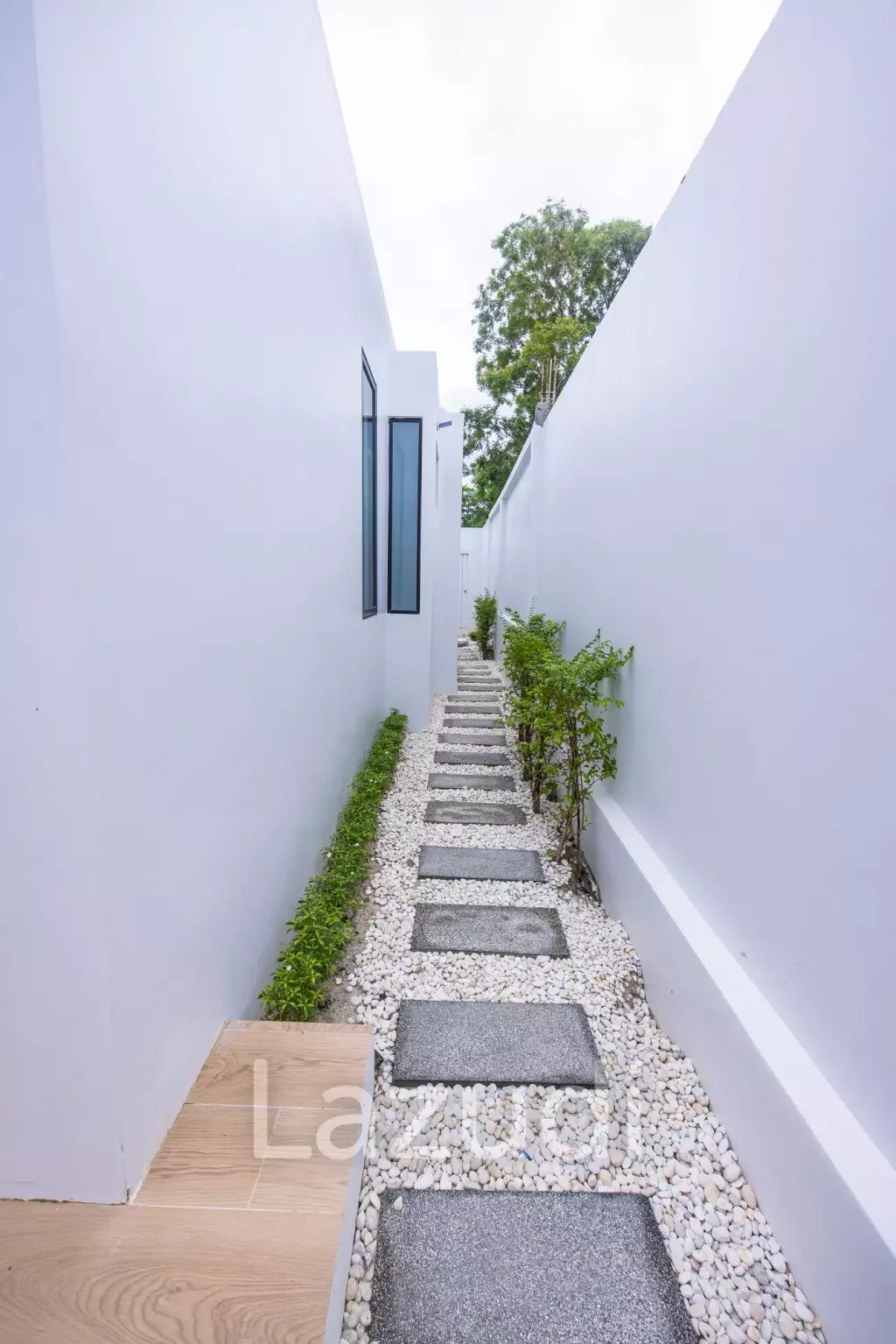 3 Bed 4 Bath 274.1 SQ.M Monetaria Villas