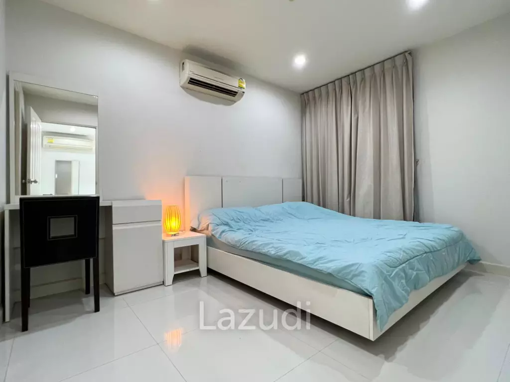 TIRA TIRA : Nice 1 Bed condo in good location