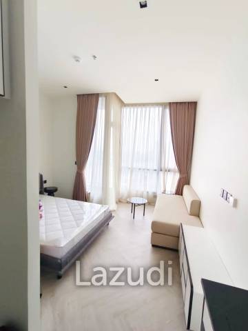 Studio 25 SQ.M Chapter Charoennakorn-Riverside