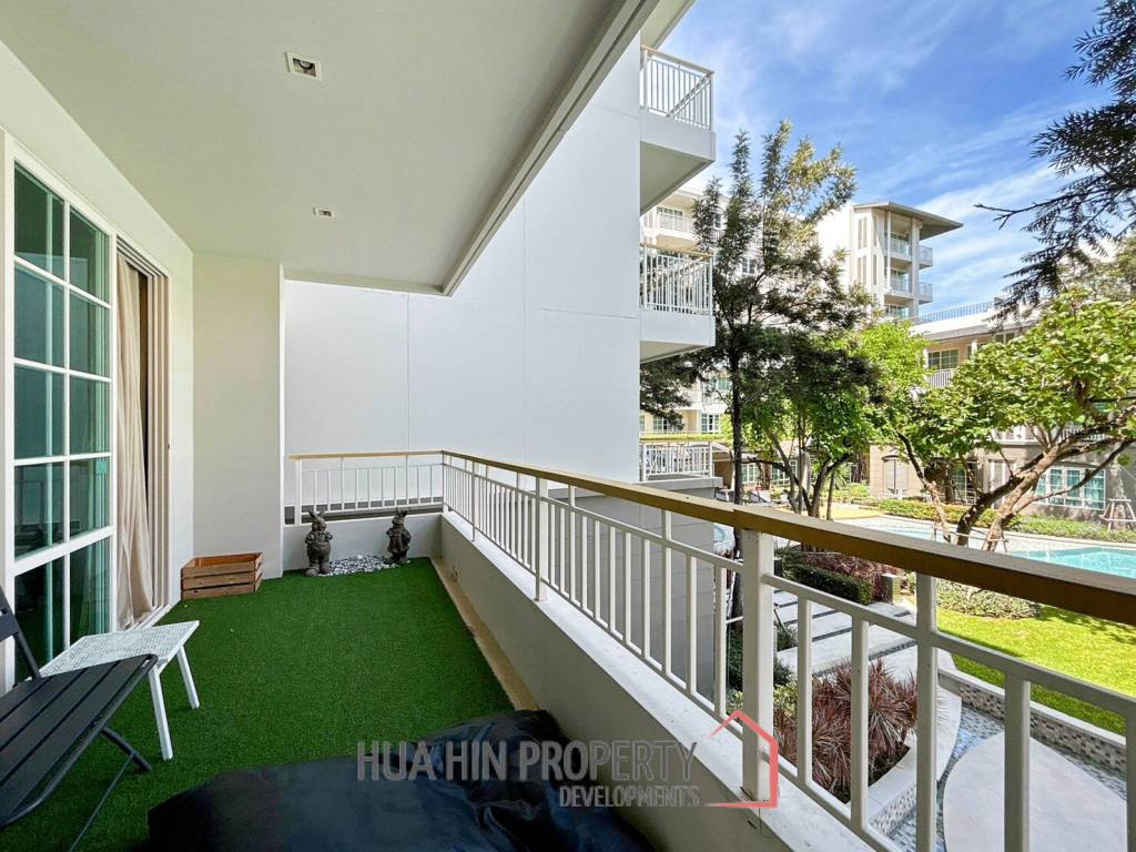 Autumn : 1 Bedroom Condo With Pool View