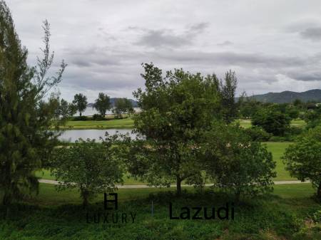 The Sanctuary Hua Hin: 2 Bedroom Gollf Course And Sea View Condo