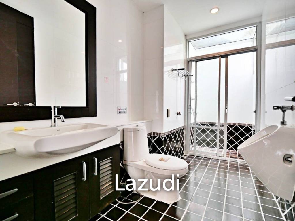 4 Beds 3Baths 315 SQ.M Nagawari Village