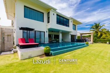 BLACK MOUNTAIN :  Stunning 3 Bed Pool Villa in the Golf Course