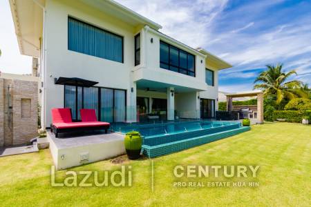 BLACK MOUNTAIN :  Stunning 3 Bed Pool Villa in the Golf Course