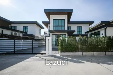 วิลล่าหรูสองชั้นที่โครงการ AQUA Villa Pattaya บางละมุง ชลบุรี