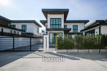 4 Bed 5 Bath 460 SQ.M Aqua Pool Villa