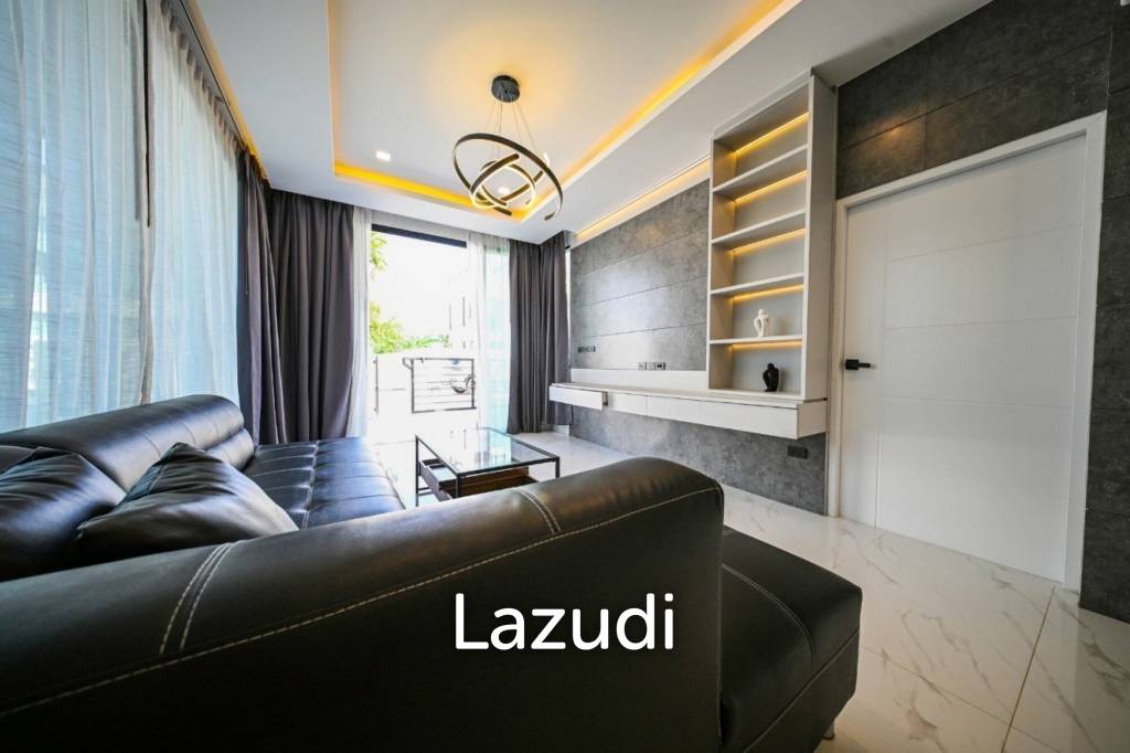 7 Bed 8 Bath 500 SQ.M Aqua Pool Villa