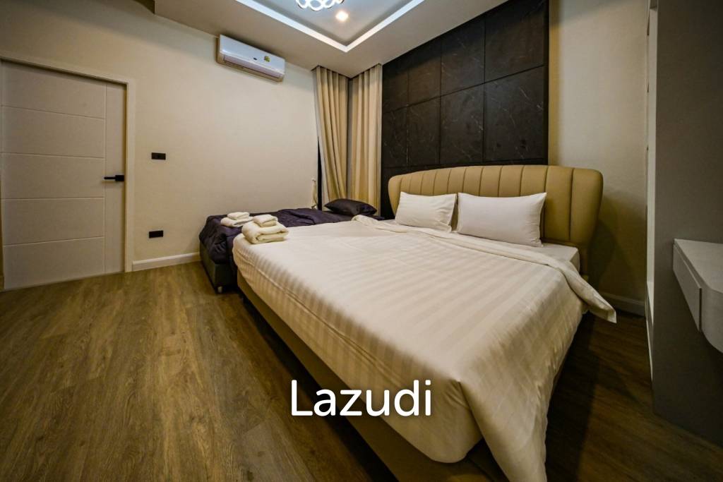 7 Bed 8 Bath 500 SQ.M Aqua Pool Villa