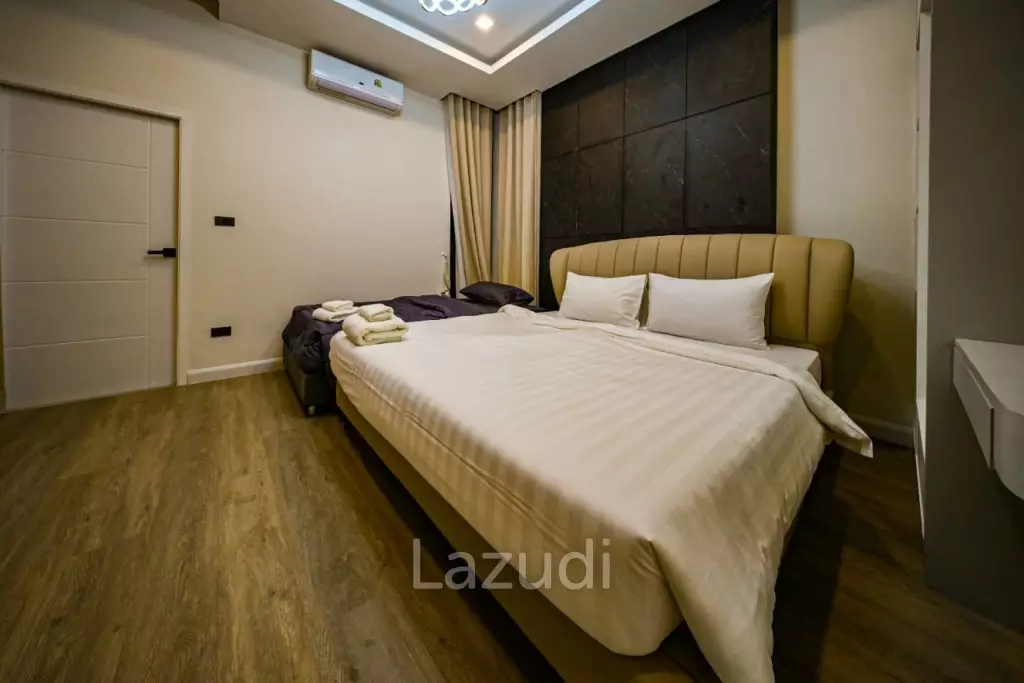 7 Bed 8 Bath 500 SQ.M Aqua Pool Villa