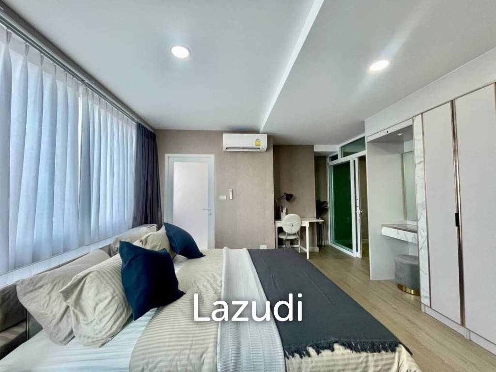 1 Bed 1 Bath  50 SQ.M Grand View Condo