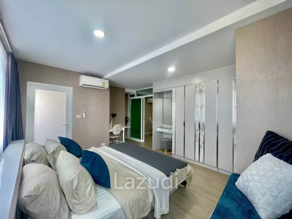 1 Bed 1 Bath  50 SQ.M Grand View Condo