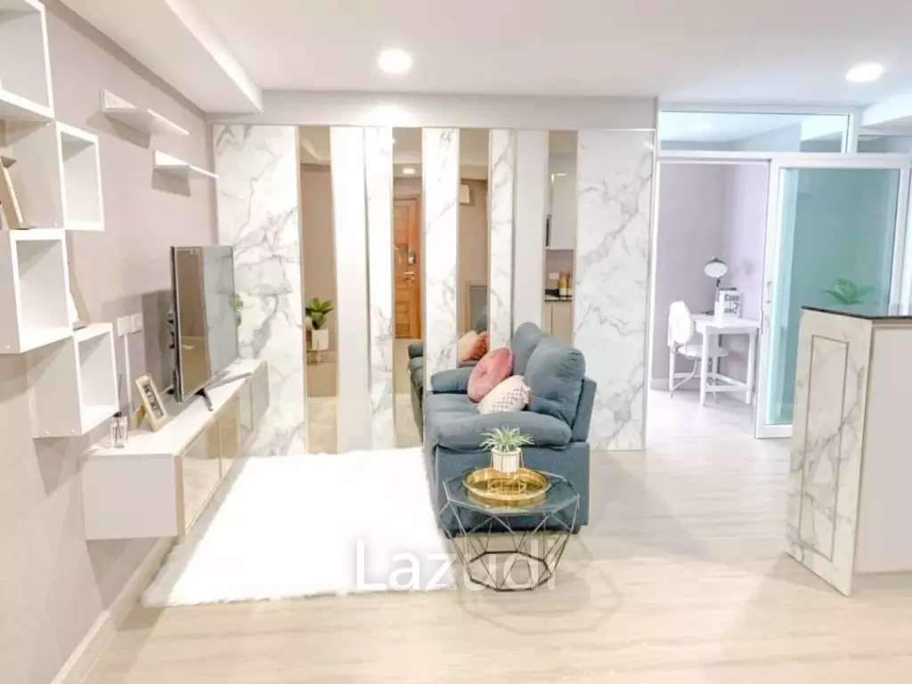1 Bed 1 Bath  50 SQ.M Grand View Condo