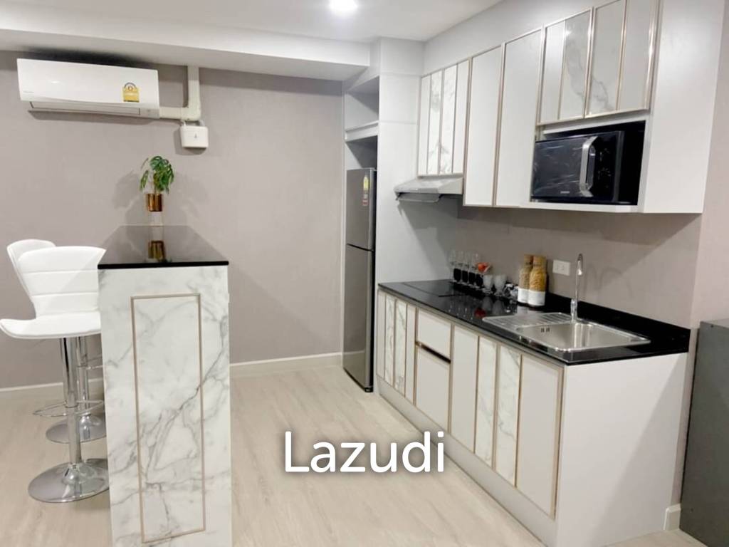 1 Bed 1 Bath  50 SQ.M Grand View Condo
