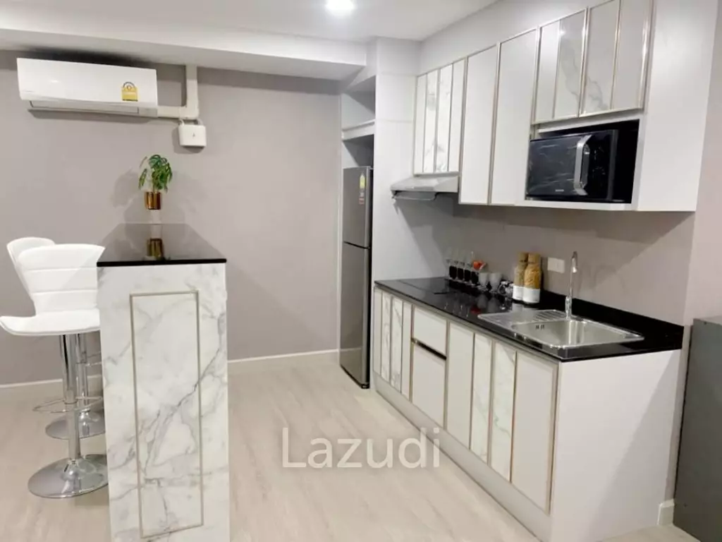 1 Bed 1 Bath  50 SQ.M Grand View Condo