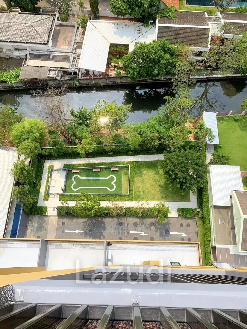 2 Bed 1 Bath 53 SQ.M Metris Pattanakarn-Ekkamai