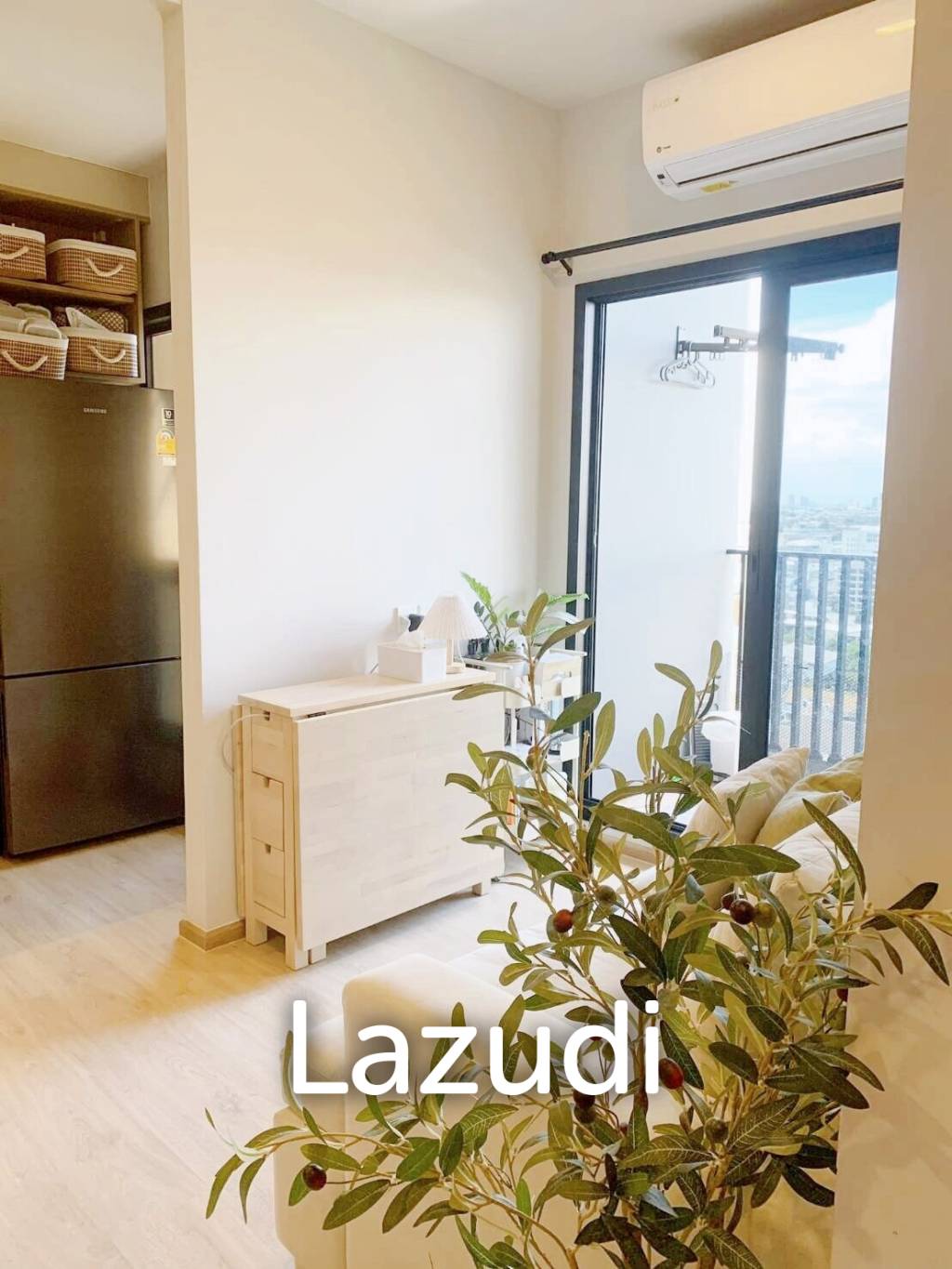 2 Bed 1 Bath 53 SQ.M Metris Pattanakarn-Ekkamai